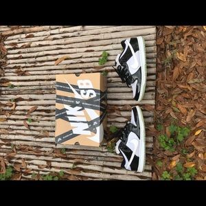 nike sb dunk low pro